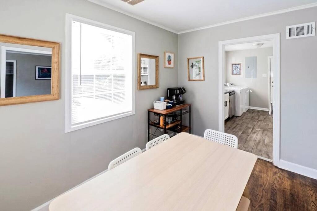 E, Memphis Home 5 Min From I240W 외부 사진