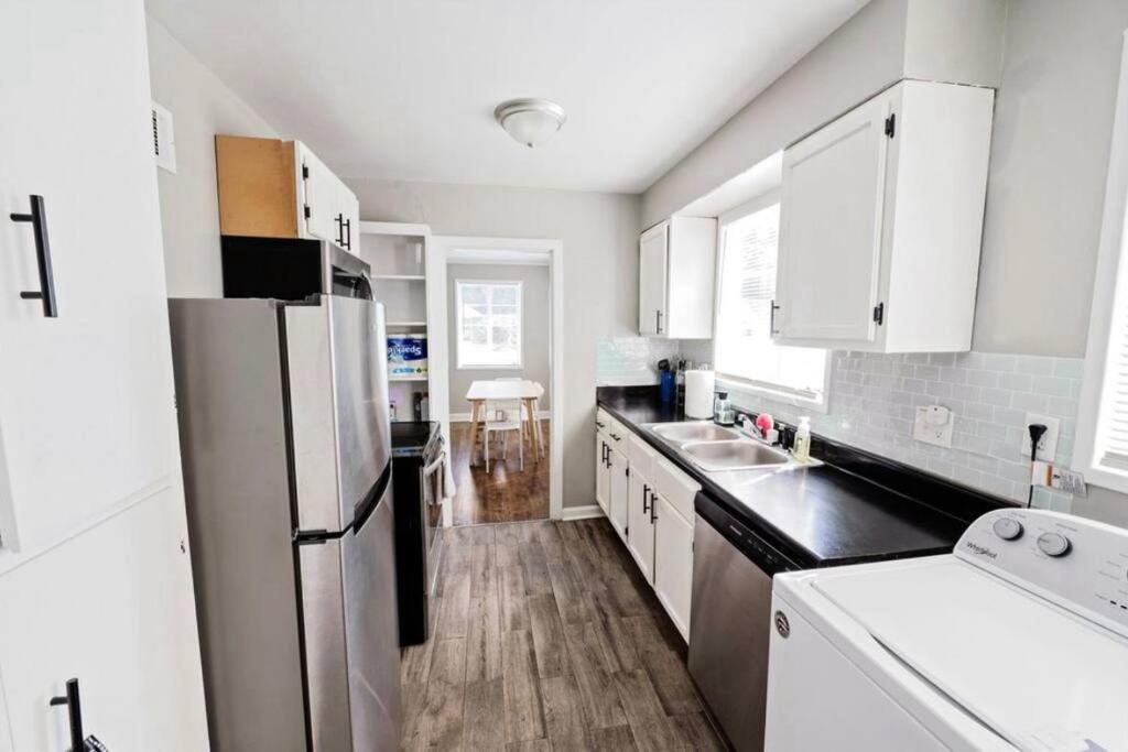 E, Memphis Home 5 Min From I240W 외부 사진